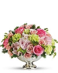 LOVING CENTERPIECE